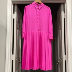 BANANA REPUBLIC HOT PINK FUSHIA PLEATED DRESS- SIZE 12